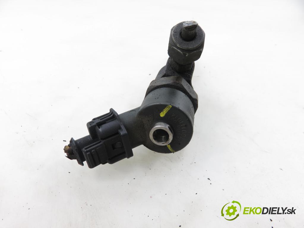 RENAULT SCENIC I (JA0/1_) MINIVAN 2001 75,00 1.9 dCi (JA05, JA1F) - F9Q 732 1870,00 vstrekovač 0445110021 ; 7700111014 (Vstrekovač paliva)