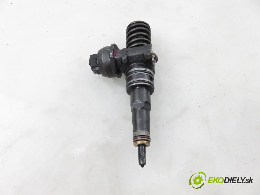 AUDI A4 Avant (8E5, B6) KOMBI 2002 96,00 1.9 TDI - AVF 1896,00 vstříkovač 038130073AR ; 0414720214 (Vstřikovač paliva)
