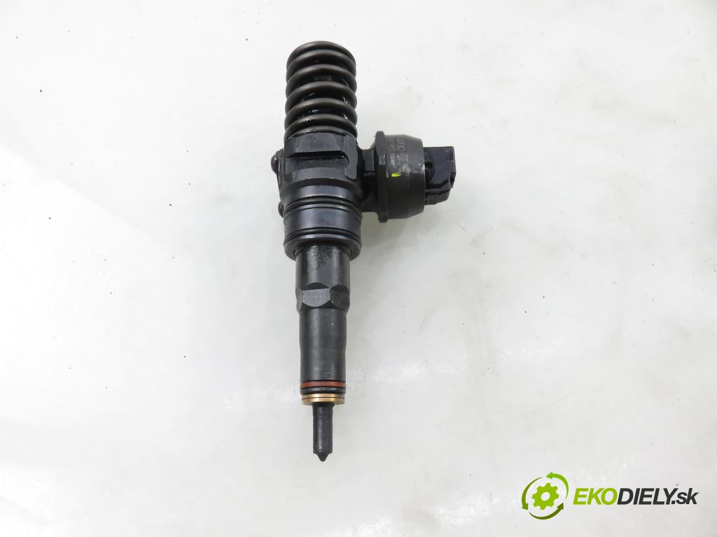 AUDI A4 Avant (8E5, B6) KOMBI 2002 96,00 1.9 TDI - AVF 1896,00 vstříkovač 038130073AR ; 0414720214 (Vstřikovač paliva)