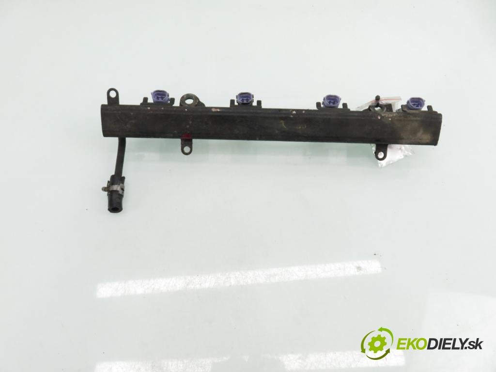 SUZUKI IGNIS (FH) HB 2002 61,00 1.3 (HV51, HX51, RG413) - M13A 1328,00 Lišta vstrekovacia (Vstrekovacia lišta)