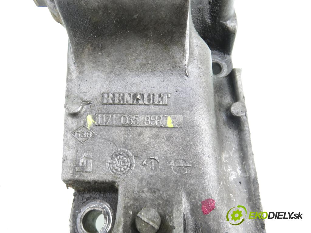 RENAULT MASTER III Skrzynia (FV) FURGON 2011 92,00 2.3 dCi 125 FWD (FV0C, FV0D) - M9T 676 2298,00 Uchytenie alternátora 117103585R