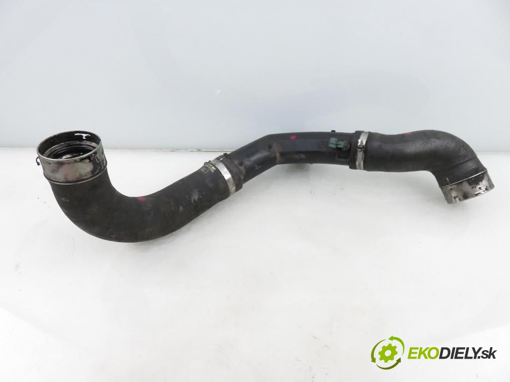 RENAULT MASTER III Platforma / podwozie (EV, HV, UV) KABINA/PLATFORMA 2015 120,00 2.3 dCi 165 FWD - M9T 702 2298,00 Rúra intercoolera turba 144600588 ; 1124095 ; 1124090