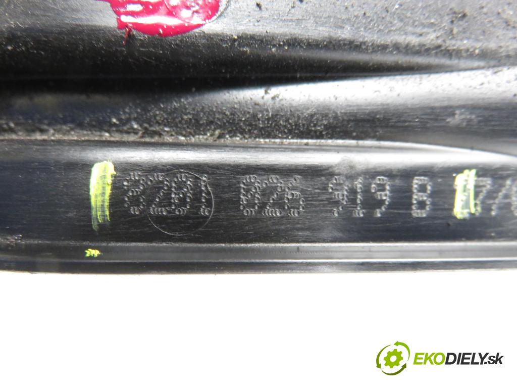RENAULT MASTER III Skrzynia (FV) FURGON 2011 92,00 2.3 dCi 125 FWD (FV0C, FV0D) - M9T 676 2298,00 Mierka / mierka oleja 8201026919B ; 8200795333