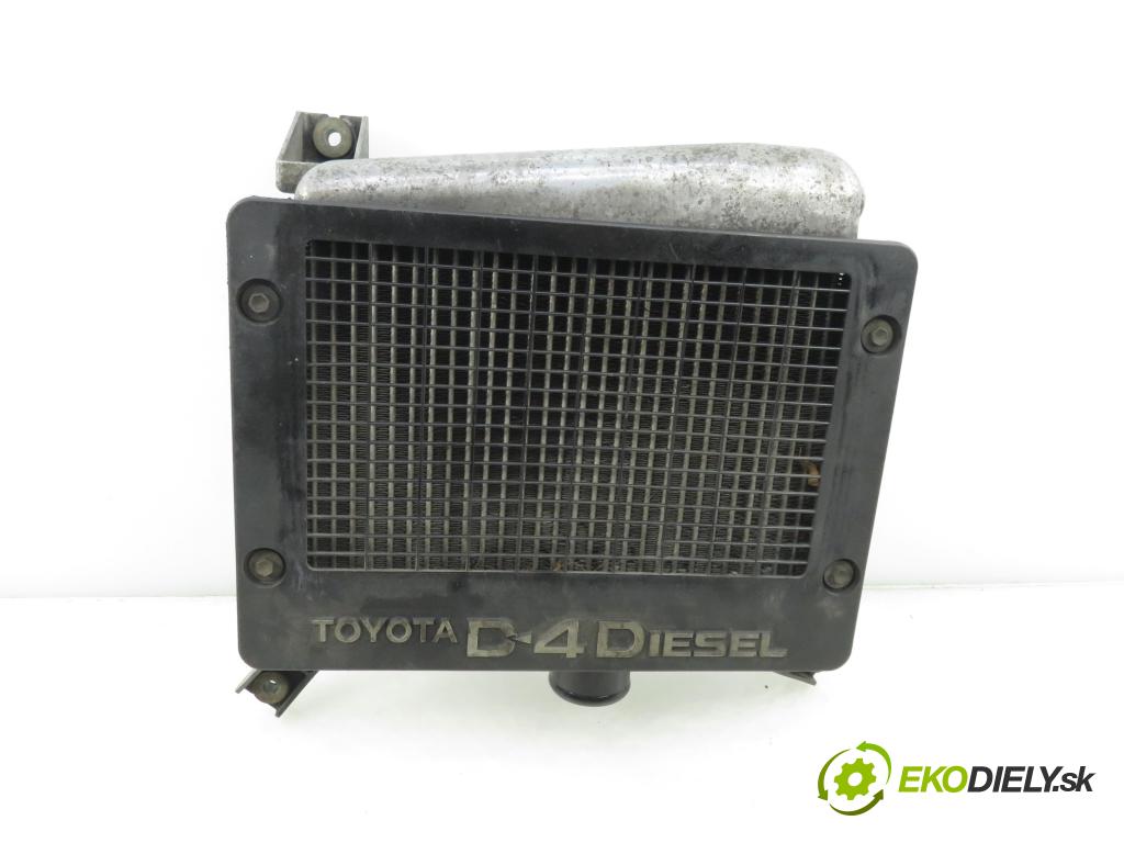 TOYOTA RAV 4 II (_A2_) SUV 2005 85,00 2.0 D-4D 4WD 116 - 1CD-FTV 1995,00 chladič intercooler 27040332