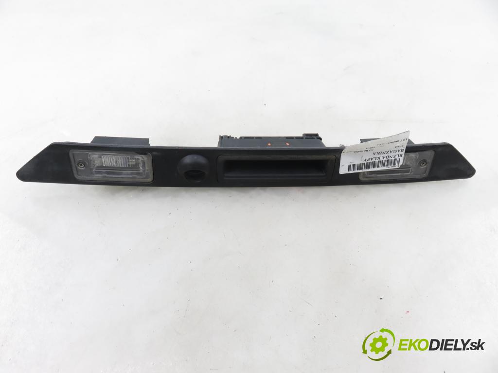 AUDI A4 (8E2, B6) SEDAN 2001 110,00 1.8 T quattro - AVJ 1781,00 Zadné čelo dverí kufor 8E0827574C