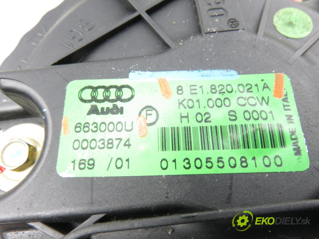 AUDI A4 (8E2, B6) SEDAN 2001 110,00 1.8 T quattro - AVJ 1781,00 Ventilátor vetráku 663000U ; 8E1820021A