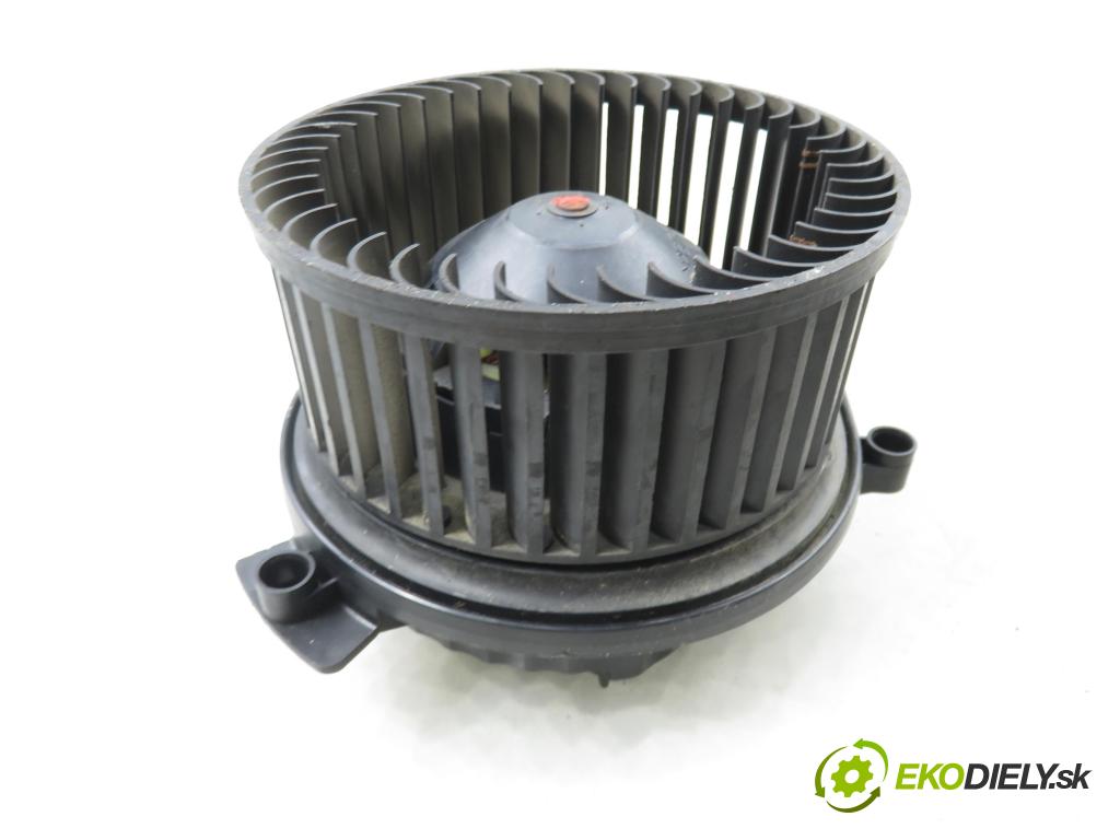 AUDI A4 (8E2, B6) SEDAN 2001 110,00 1.8 T quattro - AVJ 1781,00 Ventilátor vetráku 663000U ; 8E1820021A