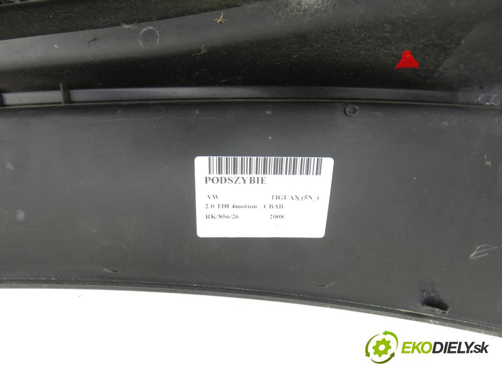 VW TIGUAN (5N_) SUV 2008 103,00 2.0 TDI 4motion - CBAB 1968,00 torpédo plast pod čelní okno 5N1819403 ; 5N1819404 (Plast pod čelním sklem)