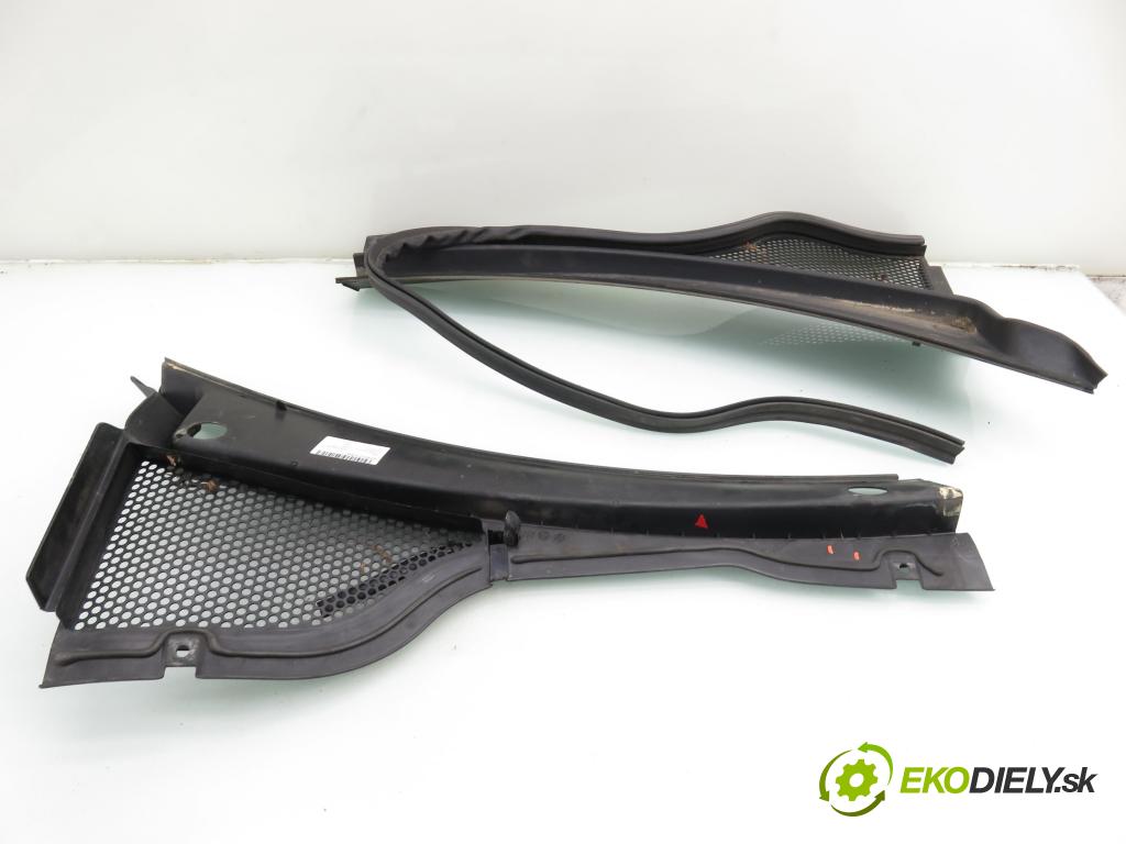 VW TIGUAN (5N_) SUV 2008 103,00 2.0 TDI 4motion - CBAB 1968,00 Torpédo, plast pod čelné okno 5N1819403 ; 5N1819404 (Torpédo (plast pod čelným sklom))