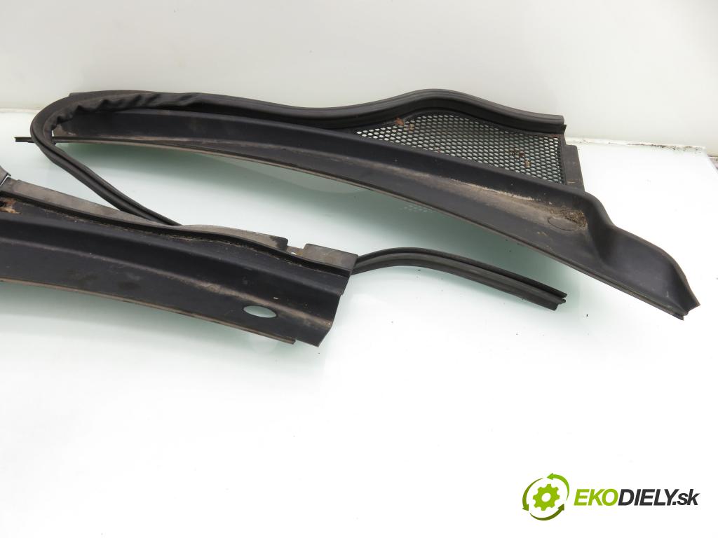 VW TIGUAN (5N_) SUV 2008 103,00 2.0 TDI 4motion - CBAB 1968,00 Torpédo, plast pod čelné okno 5N1819403 ; 5N1819404 (Torpédo (plast pod čelným sklom))