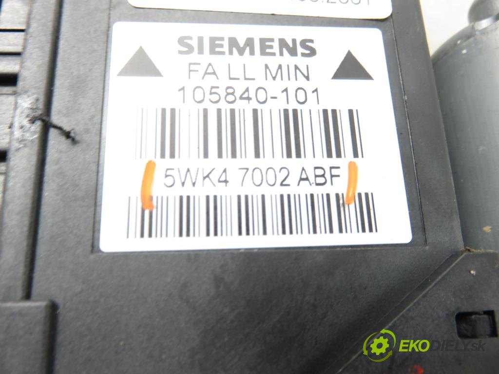 AUDI A4 (8E2, B6) SEDAN 2001 110,00 1.8 T quattro - AVJ 1781,00 Mechanizmus okien 5WK47002ABF ; 8E1959801B ; 0130821765