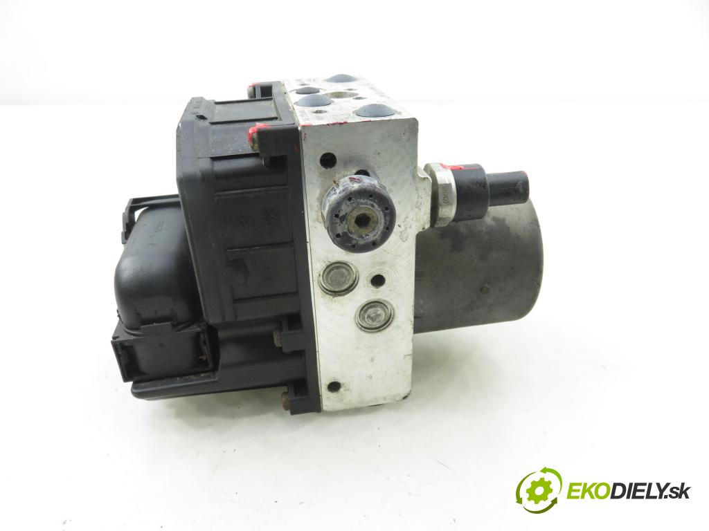 AUDI A4 (8E2, B6) SEDAN 2001 110,00 1.8 T quattro - AVJ 1781,00 Pumpa ABS 0265950012 ; 0265225045 ; 8E0614517A (Pumpa ABS)