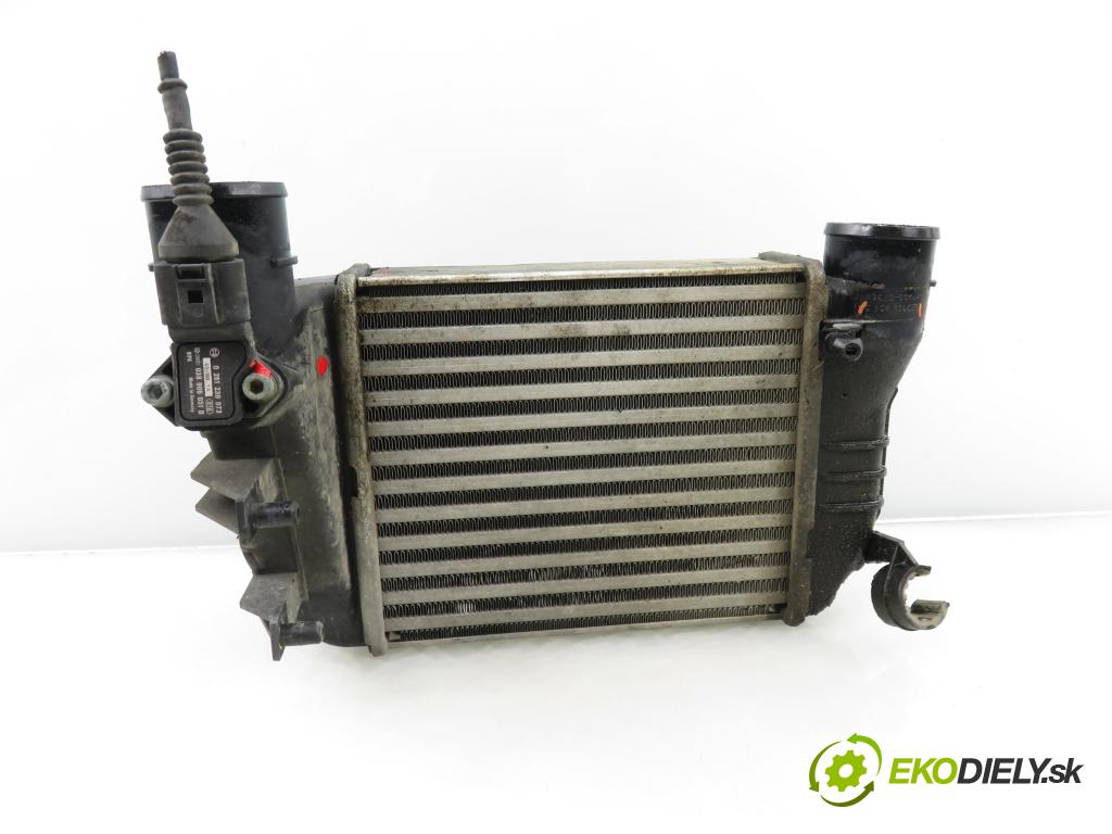 AUDI A4 (8E2, B6) SEDAN 2001 110,00 1.8 T quattro - AVJ 1781,00 chladič intercooler 8E0145805D