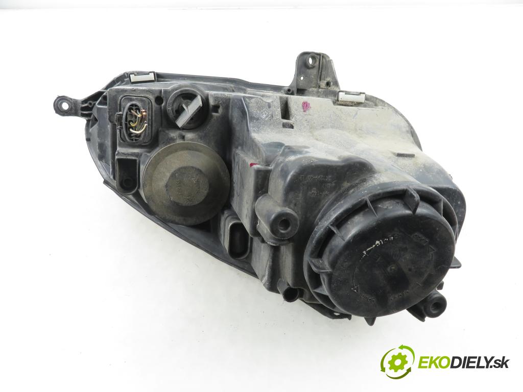 VW GOLF V (1K1) HB 2005 77,00 1.9 TDI PD 105 - BKC 1896,00 Svetlo LP