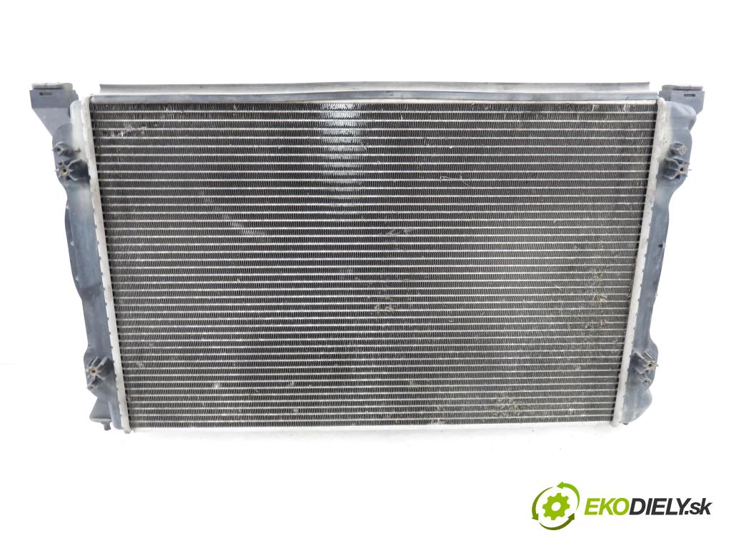 AUDI A4 (8E2, B6) SEDAN 2001 110,00 1.8 T quattro - AVJ 1781,00 chladič vody 8E0121251