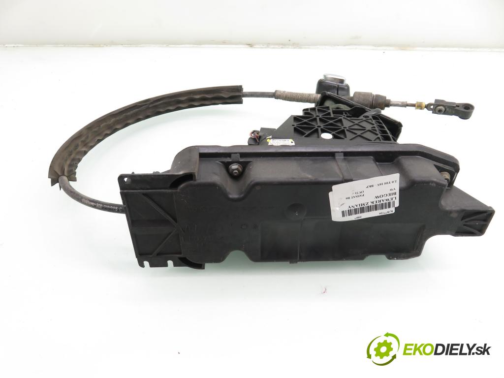 VW PASSAT B6 (3C2) SEDAN 2007 103,00 2.0 TDI 16V - BKP 1968,00 ZVEDÁK: 3C1713025H