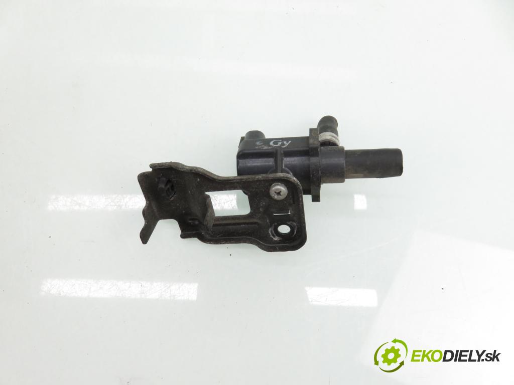TOYOTA YARIS (_P9_) HB 2006 64,00 1.3 VVT-i (SCP90_) - 2SZ-FE 1298,00 VENTIL VAKUUM: 9008091231 ; 1362002740 ; HU1362002740