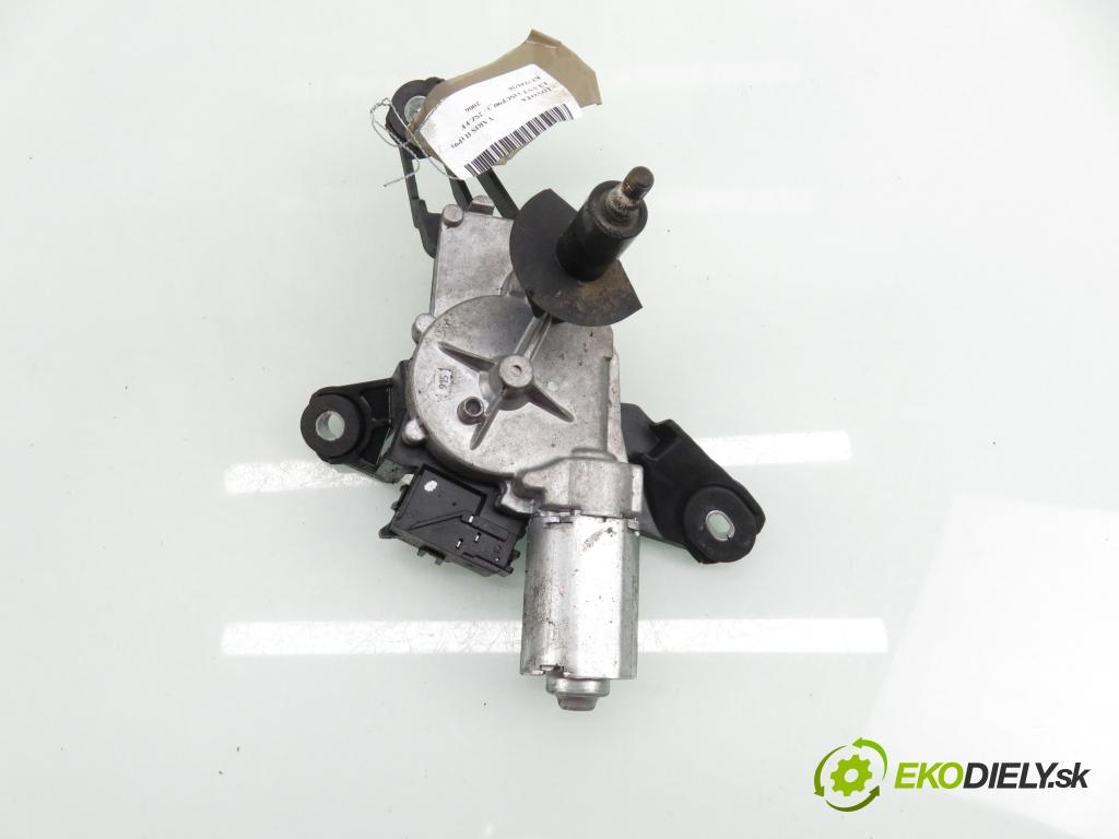 TOYOTA YARIS (_P9_) HB 2006 64,00 1.3 VVT-i (SCP90_) - 2SZ-FE 1298,00 Motorček stierače zadné 851300D020 ; 851300D020D ; 0390201825