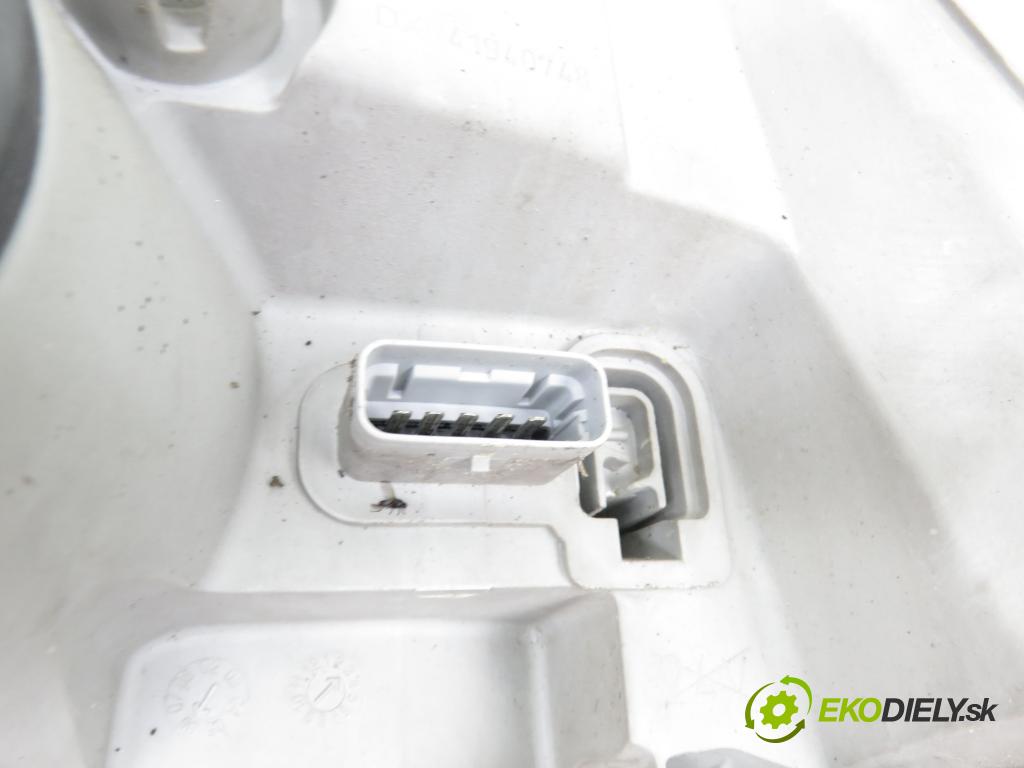 RENAULT MASTER II Skrzynia (FD) FURGON 2006 84,00 2.5 dCi 120 - G9U 750 2464,00 Svetlo PP 8200163518E