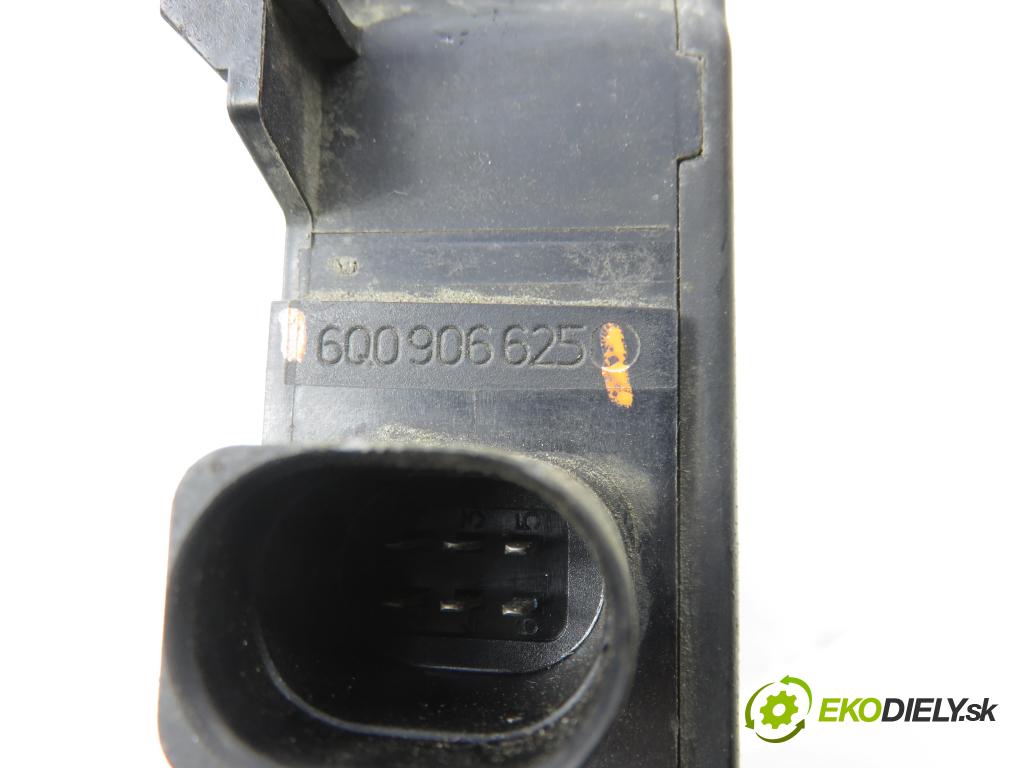 VW GOLF V (1K1) HB 2005 66,00 1.9 TDI PD 90 - BRU 1896,00 VENTIL magnetický 6Q0906625
