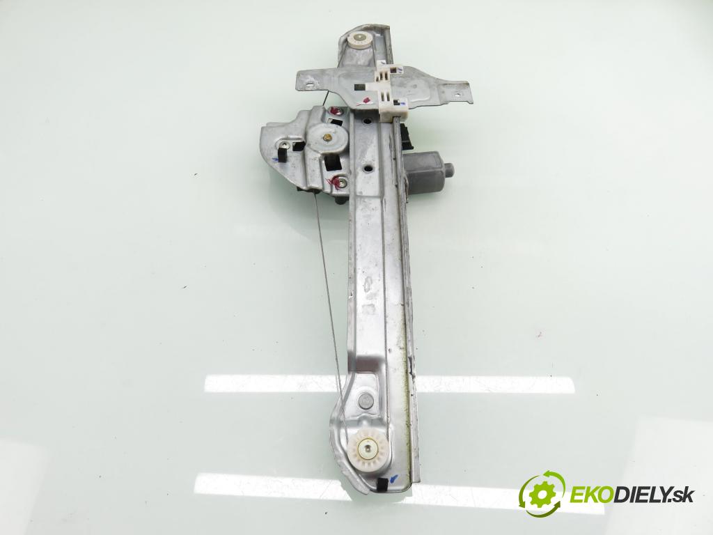 PEUGEOT 2008 I (CU_) CROSSOVER 2016 81,00 1.2 THP 110 - HNZ (EB2DT) 1199,00 Mechanizmus okien 9806081780 ; 9806088080 ; 0130822968