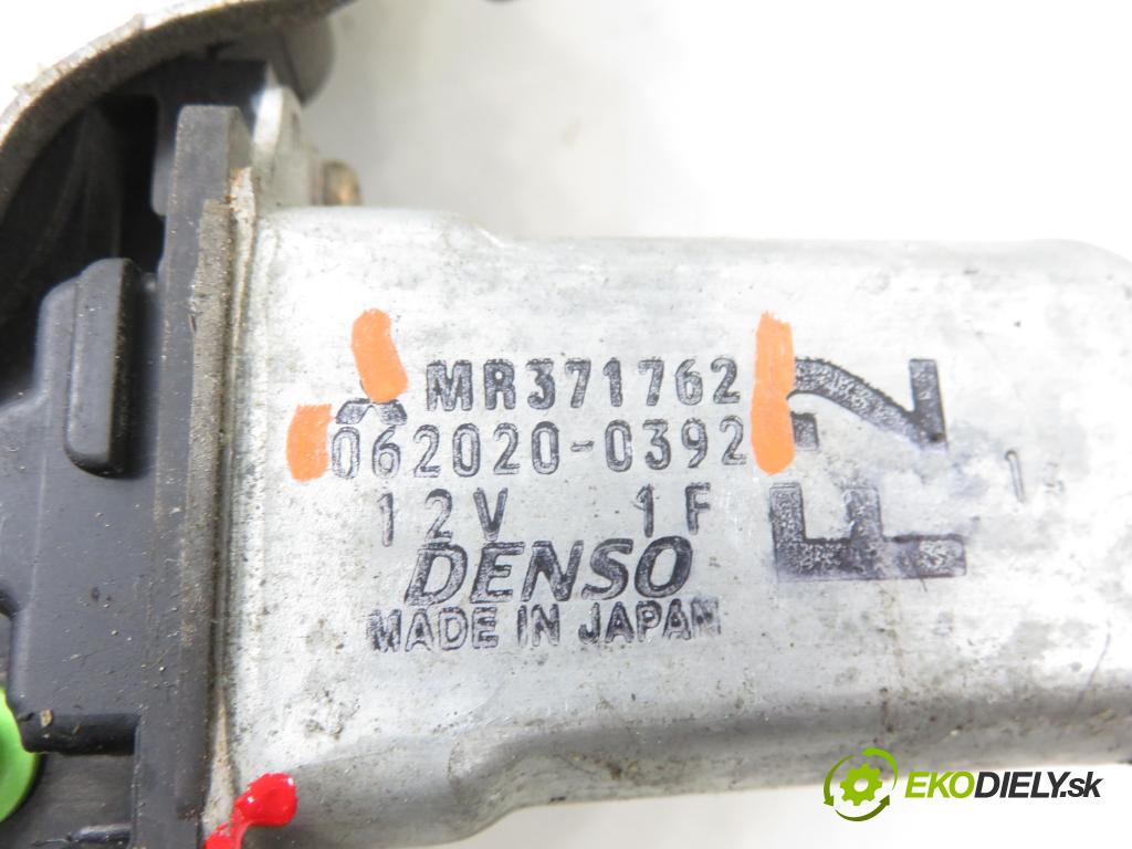 MITSUBISHI PAJERO PININ (H6_W, H7_W) TERENOWY 2005 84,00 1.8 (H76W, H66W) - 4G93 (SOHC 16V) 1834,00 Mechanizmus okien MR371762 ; 0620200392