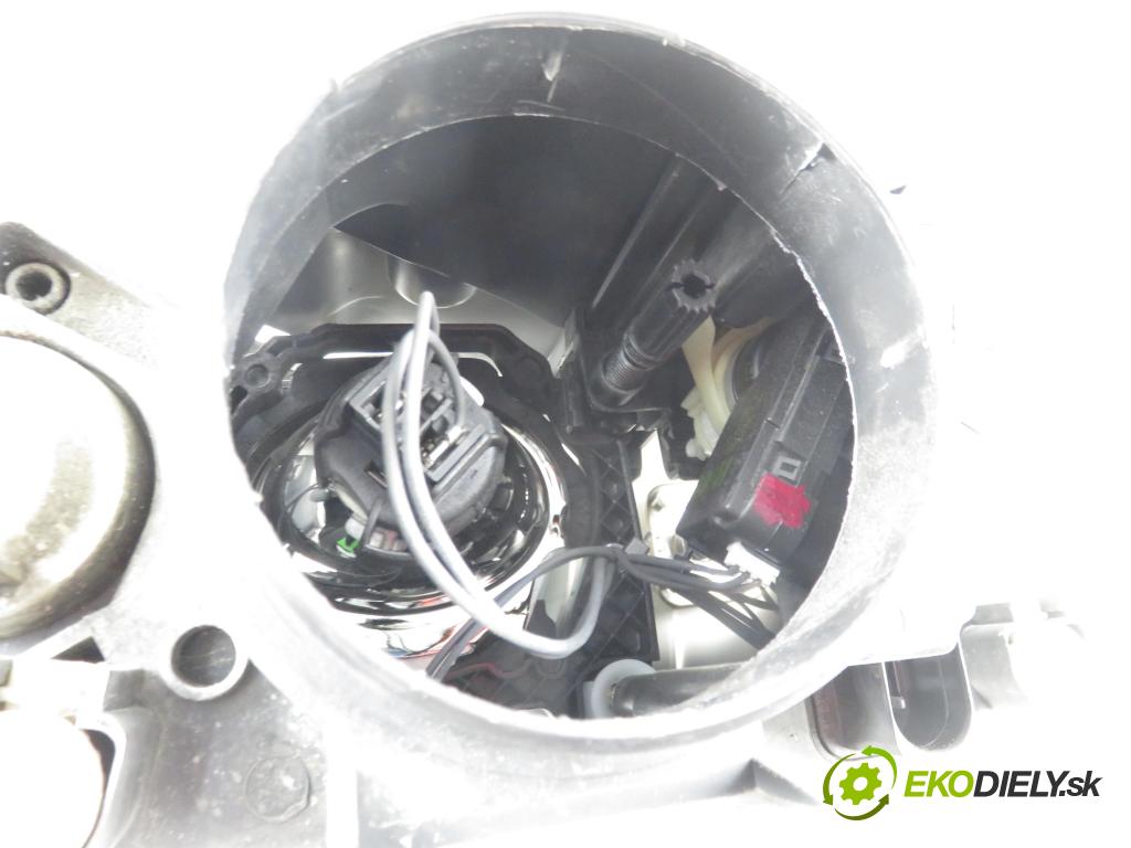 VW PASSAT B6 (3C2) SEDAN 2007 103,00 2.0 TDI 16V - BKP 1968,00 Svetlo LP 3C0941005AA ; 89312175