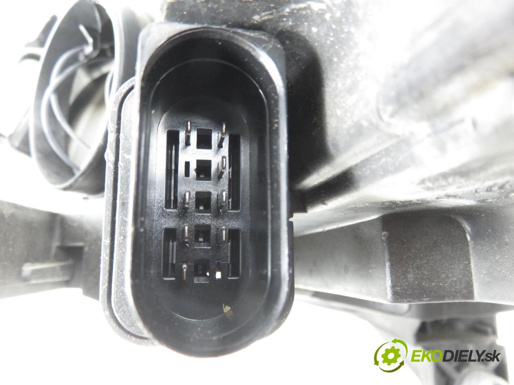 VW PASSAT B6 (3C2) SEDAN 2007 103,00 2.0 TDI 16V - BKP 1968,00 Svetlo PP 3C0941006AA ; 89312185