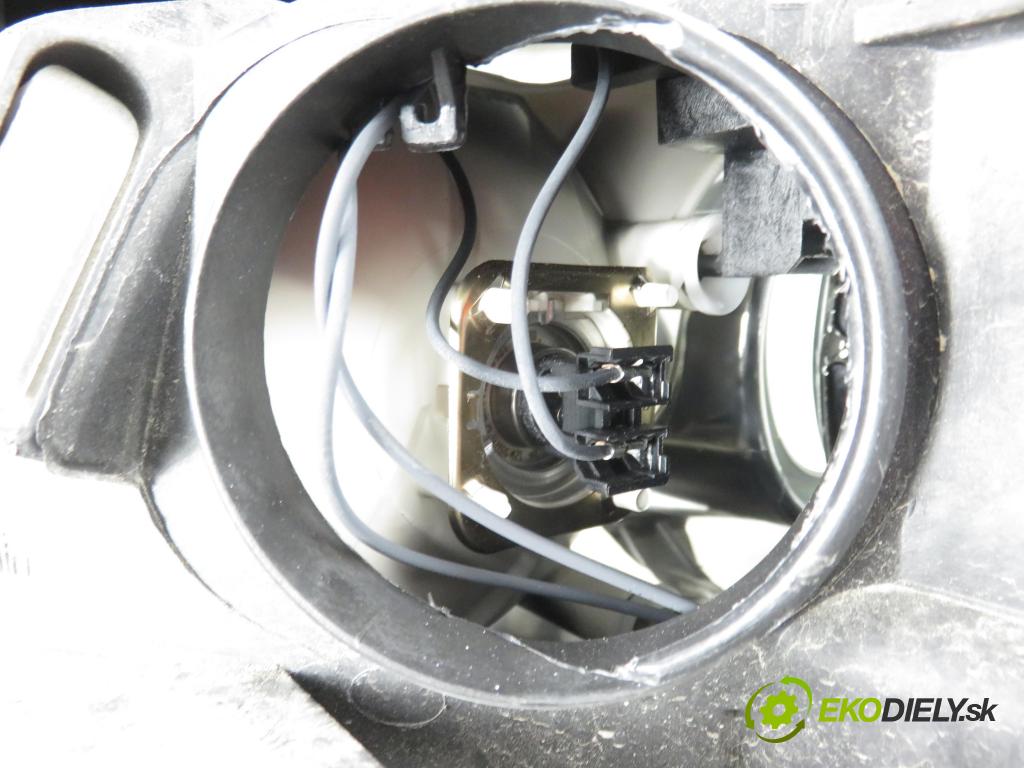 VW PASSAT B6 (3C2) SEDAN 2007 103,00 2.0 TDI 16V - BKP 1968,00 Svetlo PP 3C0941006AA ; 89312185