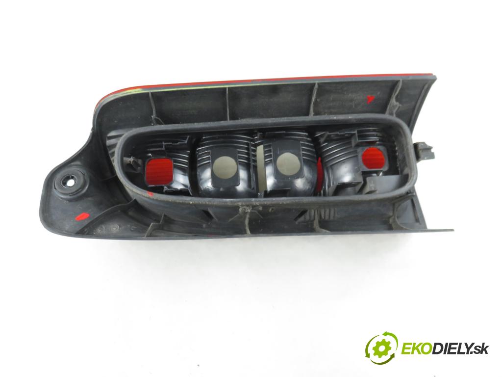 RENAULT MASTER II Skrzynia (FD) FURGON 2006 84,00 2.5 dCi 120 - G9U 750 2464,00 Svetlo ľavé zadné
