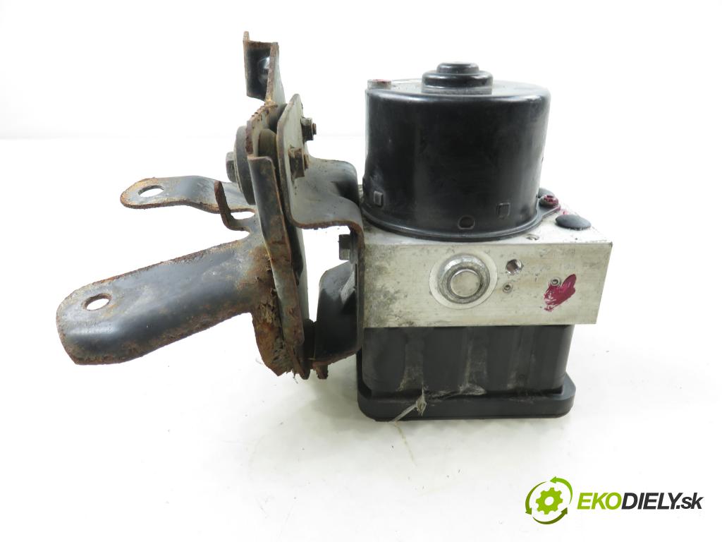 TOYOTA YARIS (_P9_) HB 2006 64,00 1.3 VVT-i (SCP90_) - 2SZ-FE 1298,00 Pumpa ABS 445400D011 ; 06219007024 ; 895410D030 (Pumpa ABS)