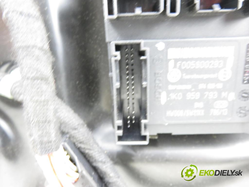VW PASSAT B6 (3C2) SEDAN 2007 103,00 2.0 TDI 16V - BKP 1968,00 Mechanizmus okien 1K0959701Q ; 1K0959793M ; F005S00293