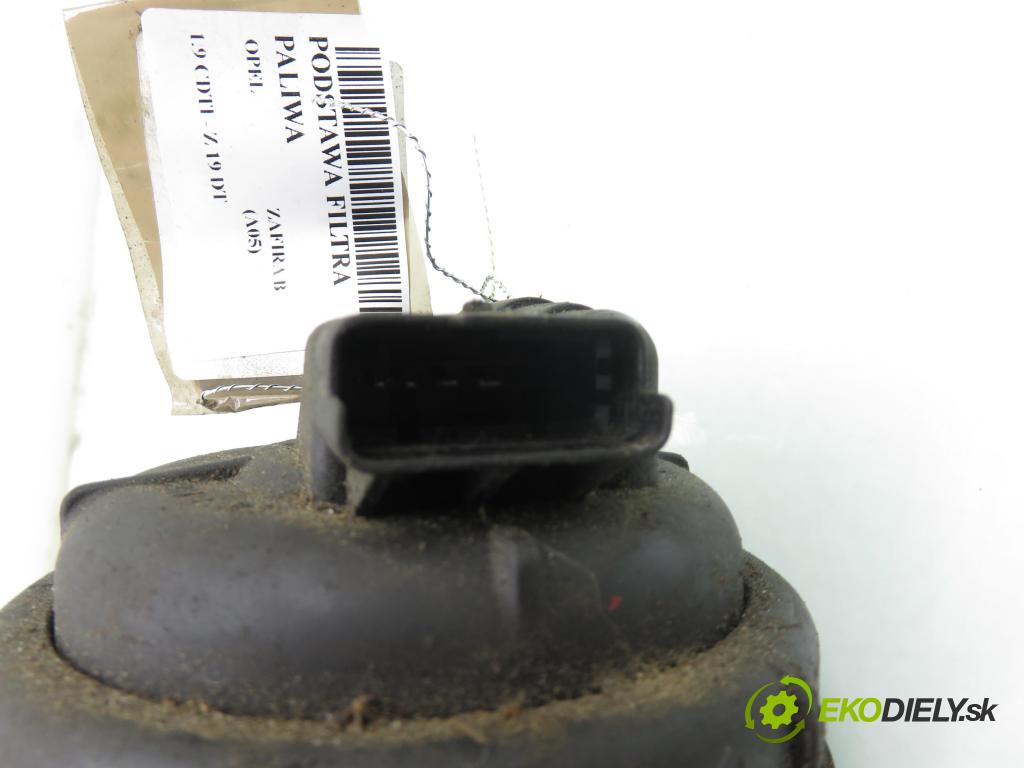 OPEL ZAFIRA B (A05) MINIVAN 2007 88,00 1.9 CDTI - Z 19 DT 1910,00 Obal filtra paliva 13204107 (Obal palivového filtra)