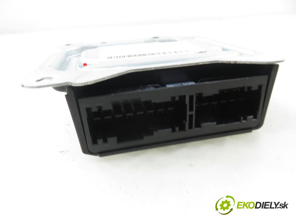 PEUGEOT 2008 I (CU_) CROSSOVER 2016 81,00 1.2 THP 110 - HNZ (EB2DT) 1199,00 MODUL air BAG 9812713780 ; 0285012932