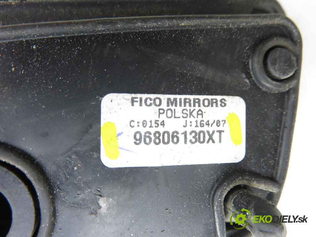 PEUGEOT 207 (WA_, WC_) HB 2007 65,00 1.4 16V - KFU (ET3J4) 1360,00 Spätné zrkadlo PM 96806130XT