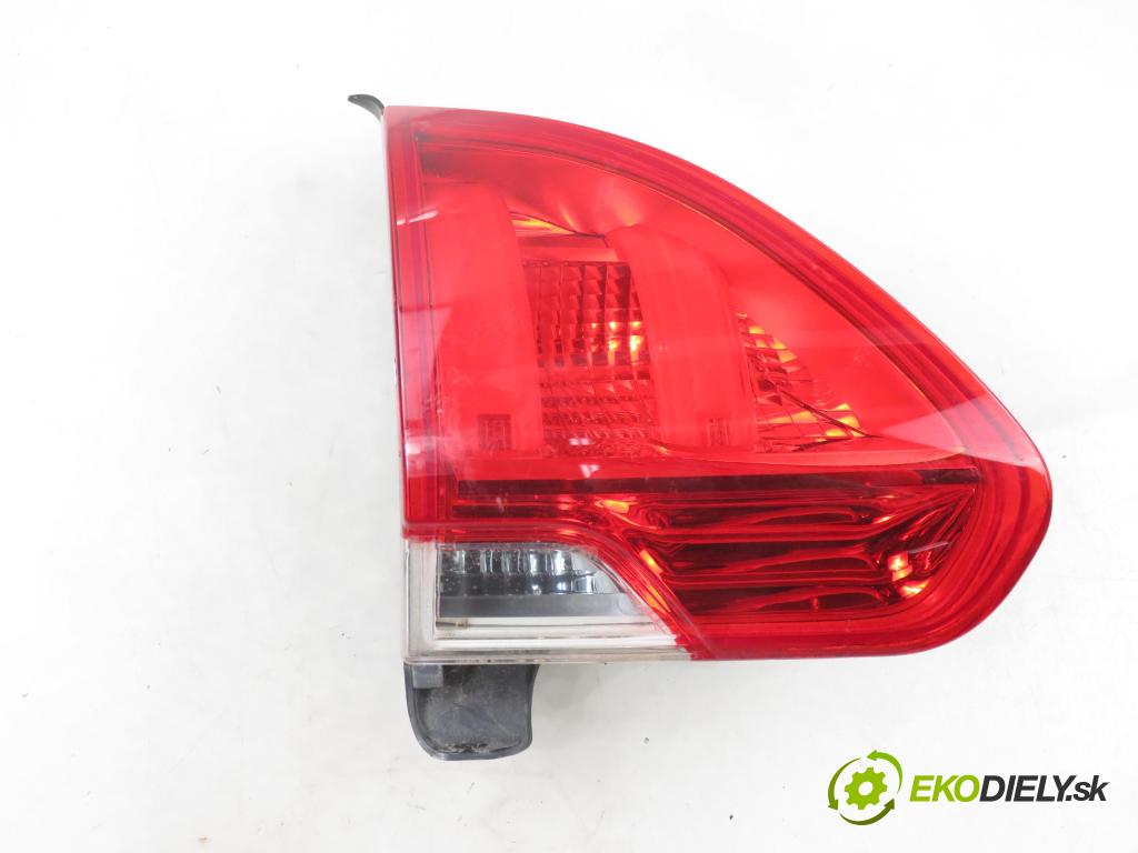 PEUGEOT 2008 I (CU_) CROSSOVER 2016 81,00 1.2 THP 110 - HNZ (EB2DT) 1199,00 Svetlo ľavé zadné kufor 9678074480