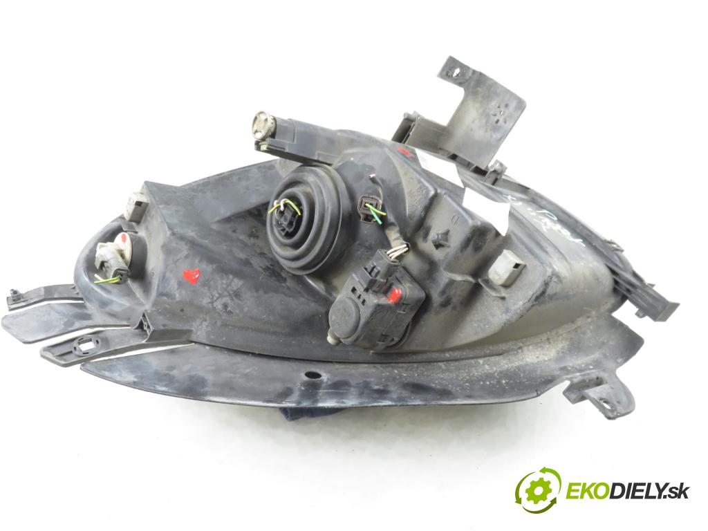 CITROEN XSARA PICASSO (N68) MINIVAN 2000 66,00 2.0 HDi 8V 90 - RHY 1997,00 Svetlo PP 9631494980