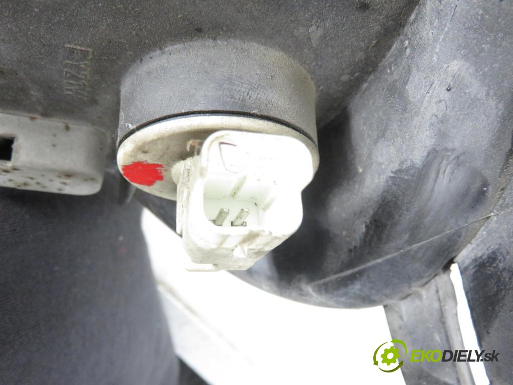 CITROEN XSARA PICASSO (N68) MINIVAN 2000 66,00 2.0 HDi 8V 90 - RHY 1997,00 Svetlo PP 9631494980