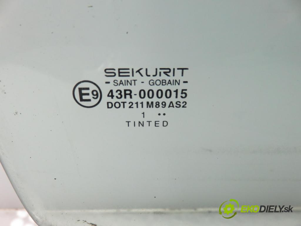 NISSAN TERRANO II (R20) TERENOWY 1994 91,00 2.4 i 12V 4WD 124 - KA24E 2389,00 Okno PP 3D