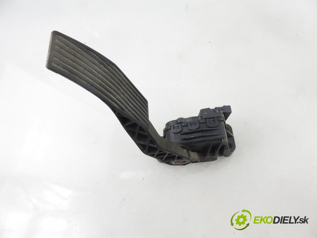 OPEL ASTRA H (A04) HB 2005 74,00 1.7 CDTI 100 - Z 17 DTH 1686,00 Potenciometer plynu 9157998BK ; 6PV00811200 (Potenciometer plynového pedálu)