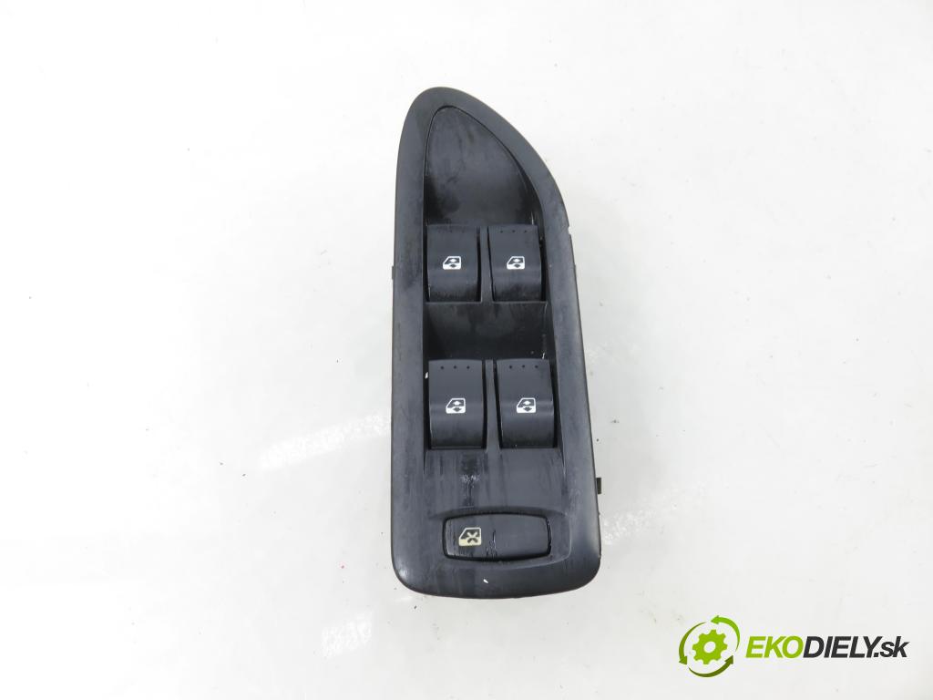 RENAULT LAGUNA II Grandtour (KG0/1_) KOMBI 2006 0,00 1.9 dCi (KG12) - F9Q 758 1870,00 Panel ovládaní oken 8200397299B