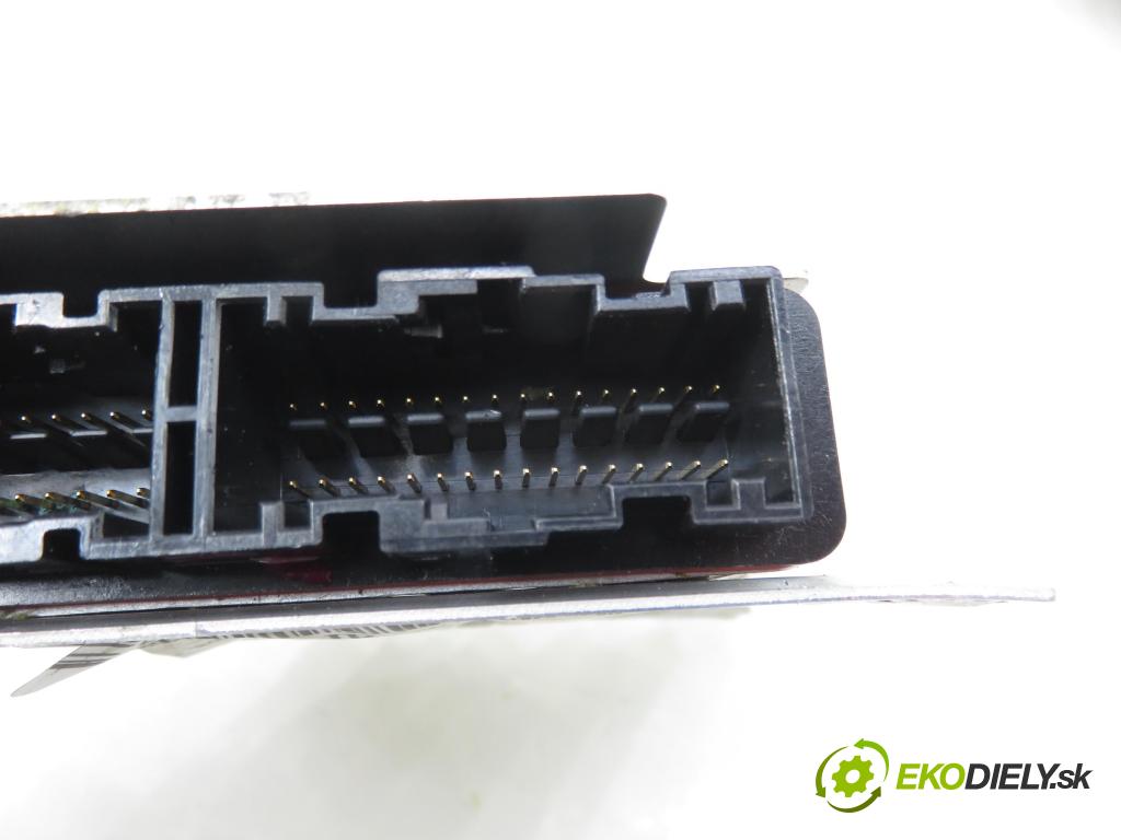FIAT CROMA (194_) KOMBI 2006 110,00 1.9 D Multijet 150 - 939 A2.000 1910,00 MODUL air BAG 51746149