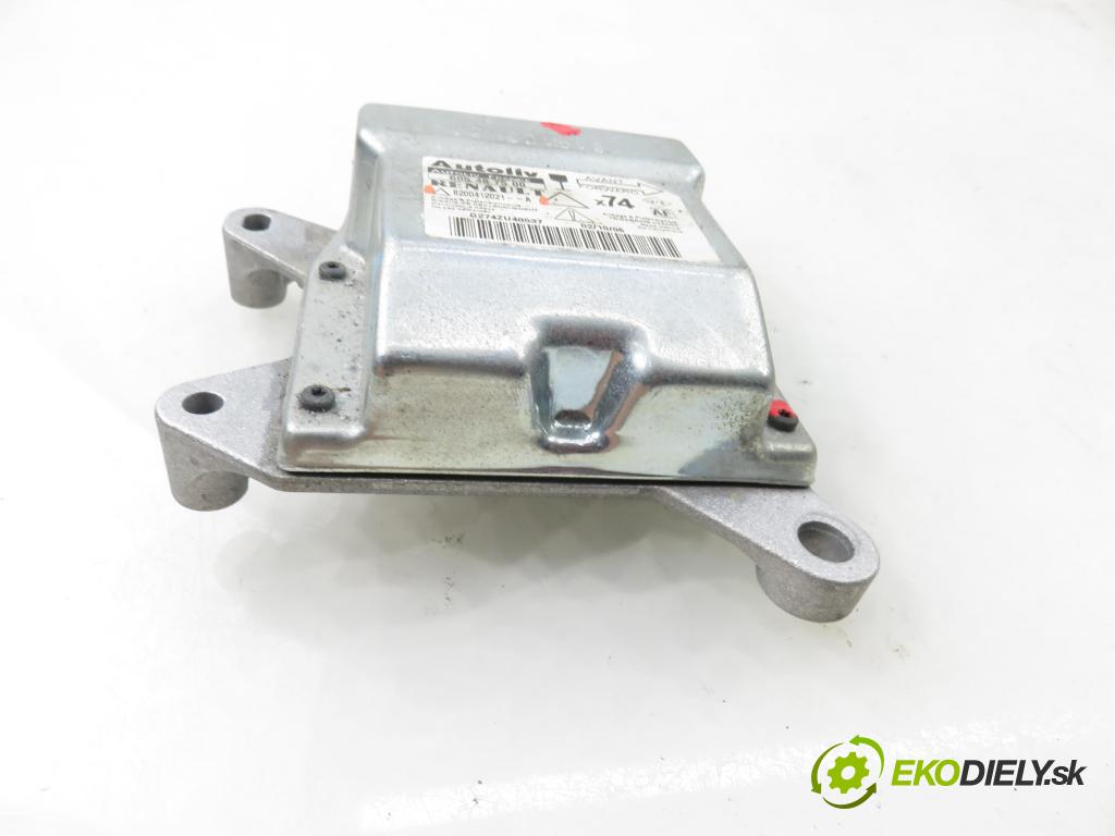 RENAULT LAGUNA II Grandtour (KG0/1_) KOMBI 2006 0,00 1.9 dCi (KG12) - F9Q 758 1870,00 MODUL air BAG 8200412021A