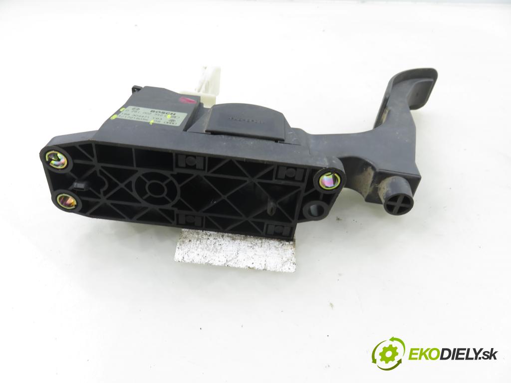 VW GOLF IV (1J1) HB 2002 96,00 1.9 TDI 4motion - ASZ 1896,00 Potenciometer plynu 1J1721503K ; 0281002342 (Potenciometer plynového pedálu)