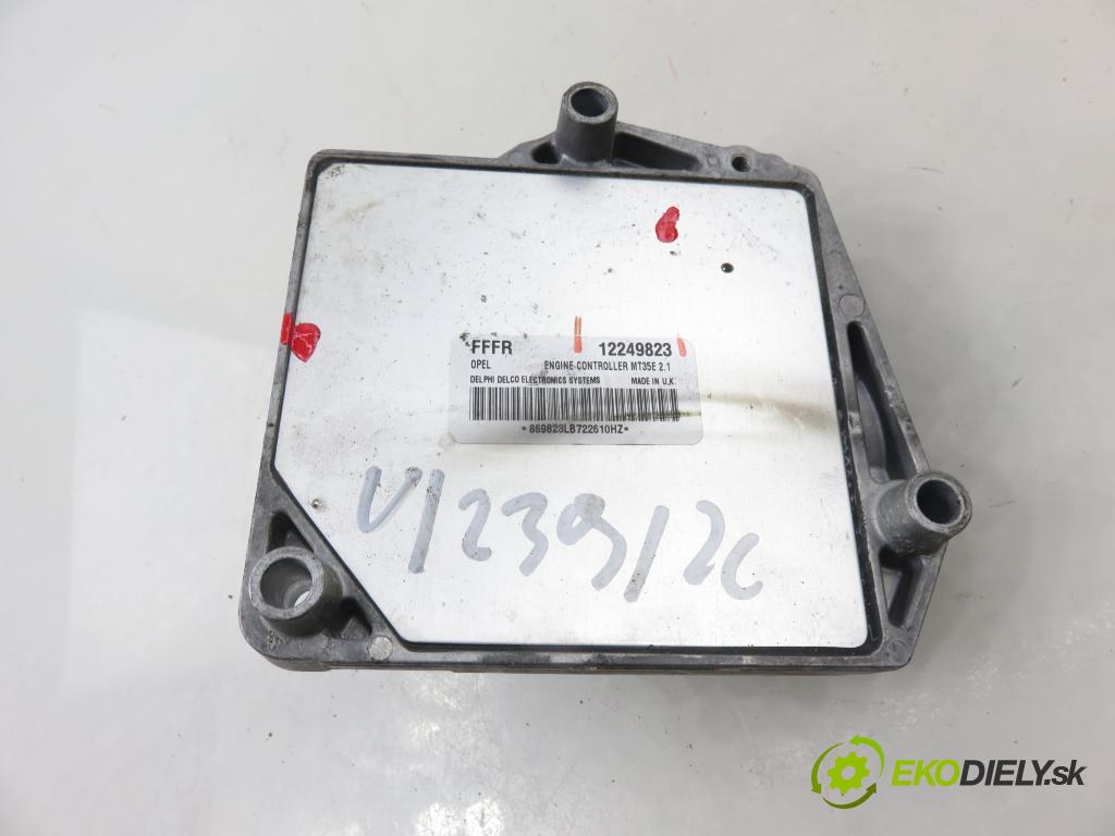 OPEL MERIVA A nadwozie wielkoprzestrzenne (MPV) (X03) HB 2007 77,00 1.6 - Z 16 XEP 1598,00 Riadiaca jednotka Motor 12249823