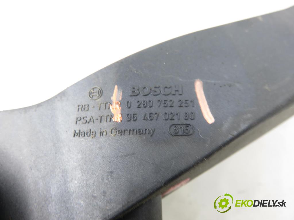 CITROEN C3 I (FC_) HB 2002 50,00 1.4 HDi 8V - 8HX 1398,00 Potenciometer plynu 0280752251 ; 9646702180 ; F00C3E2427 (Potenciometer plynového pedálu)