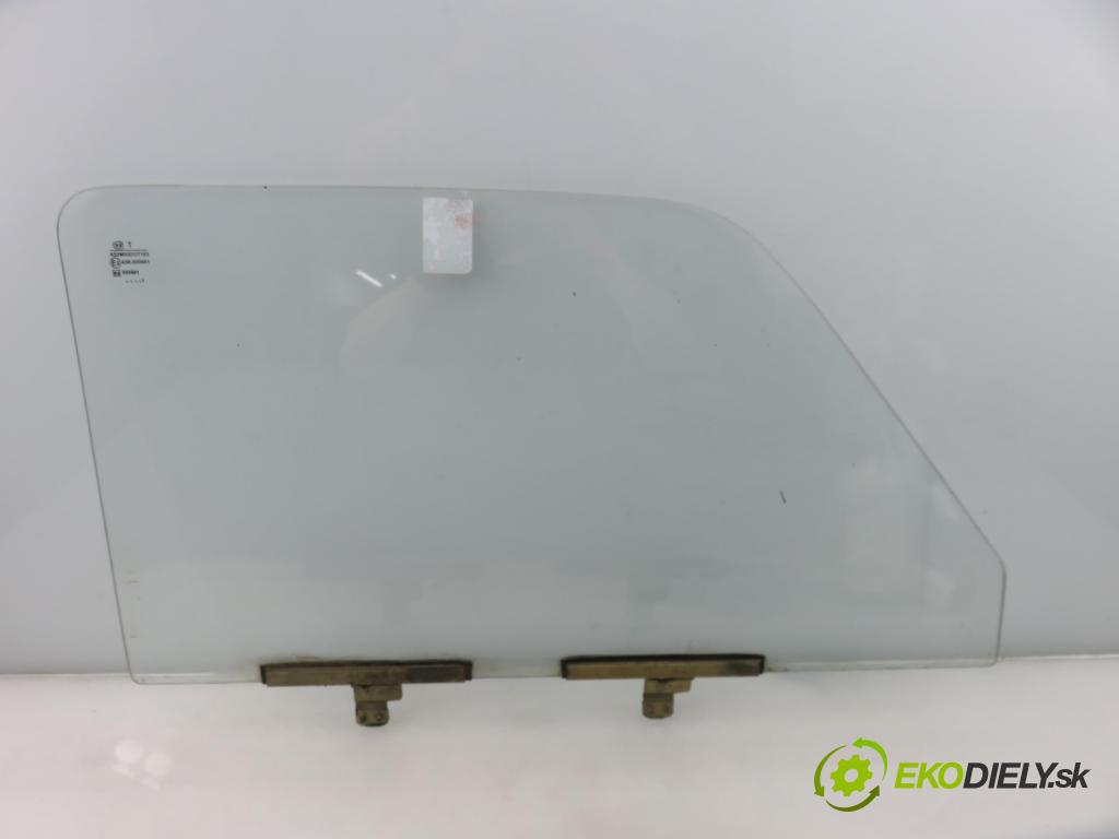LADA NIVA (2121) TERENOWY 2001 59,00 1700 i 4x4 - BA3 21214 1690,00 okno PP 3D 