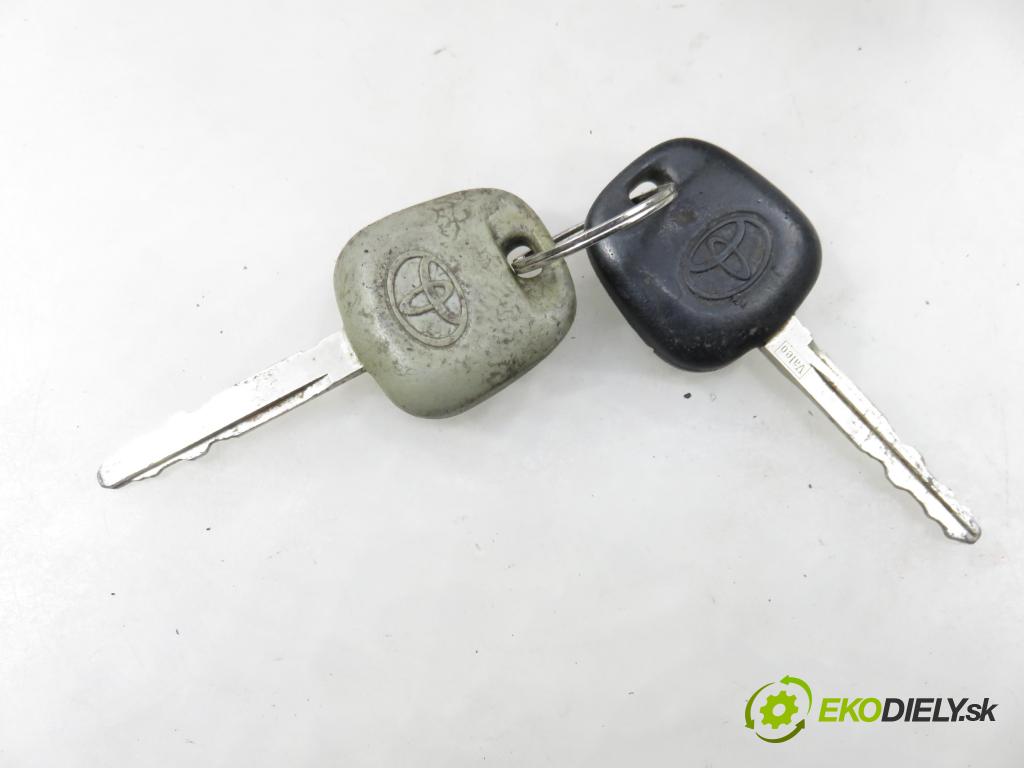 TOYOTA YARIS (_P1_) HB 2004 50,00 1.0 (SCP10_) - 1SZ-FE 998,00 serv/podporovanie elektrické 896500D030 ; 99509000 ; 1608000161
