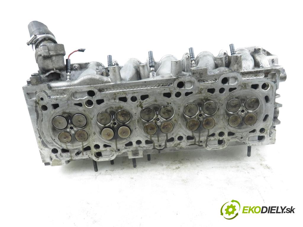 VOLVO V70 II SW (285) KOMBI 2003 96,00 2.4 D - D 5244 T2 2401,00 hlava 8692577