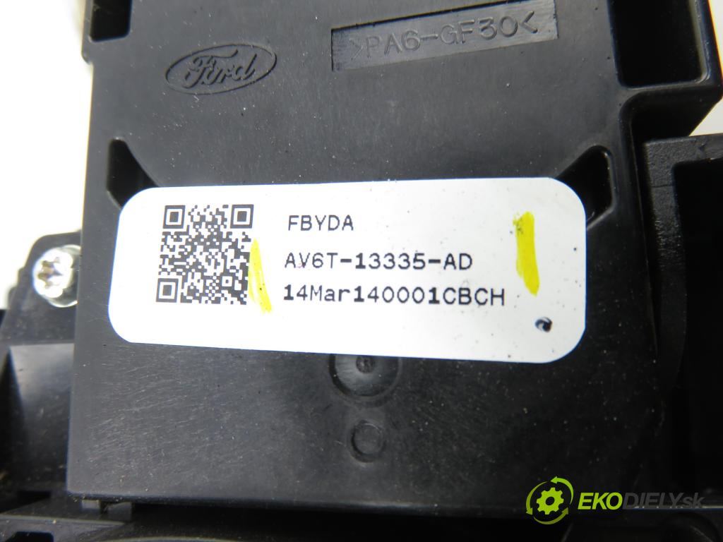FORD FOCUS III HB 2014 74,00 1.0 R3 12V EcoBoost 100 - M2DA 998,00 páčka/prepínač BV6T13N064AJ ; AV6T13335AD ; AV6T17A553AE